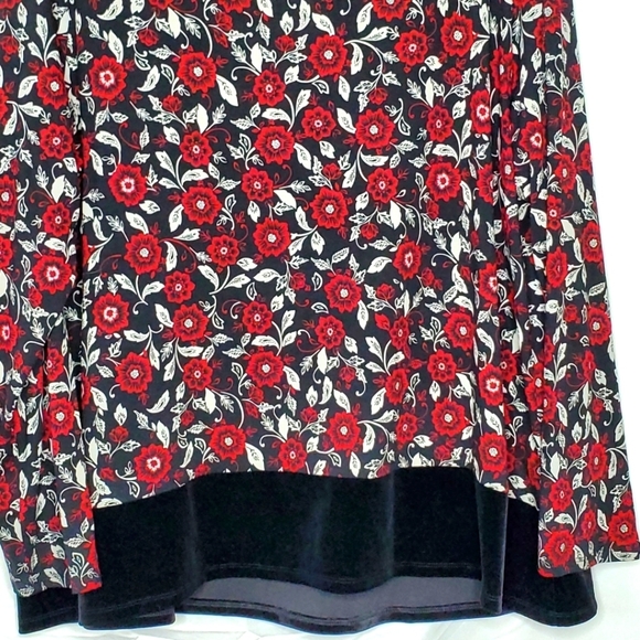 J. Jill Wearever Collection Velour Hem Top Size XL Long Sleeve Dark Floral - Picture 3 of 13